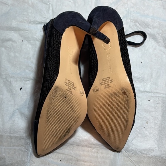BCBGeneration Cynthia suede mesh pointed toe ankle strap heels pumps Sz 8 - Picture 9 of 12